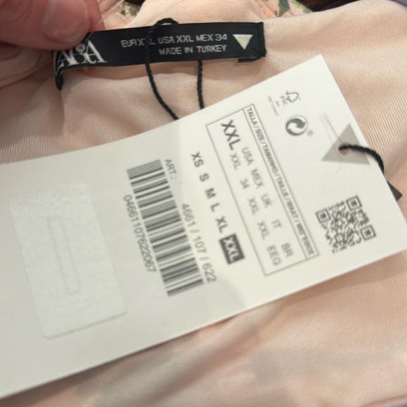 **NWT** Zara Halter Top - Picture 7 of 7